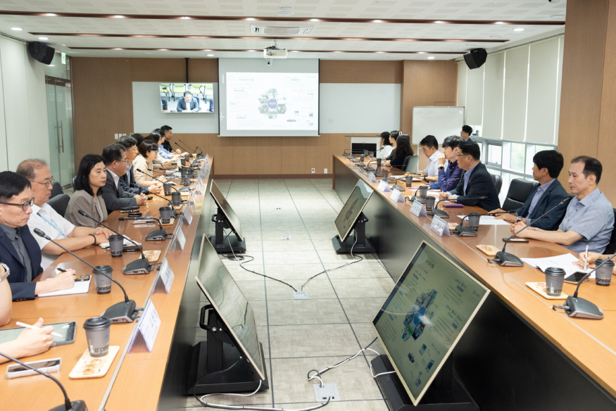 (사진2)건설교통위원회_현장방문.jpg