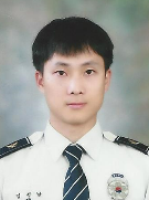 김정남 증명사진.png