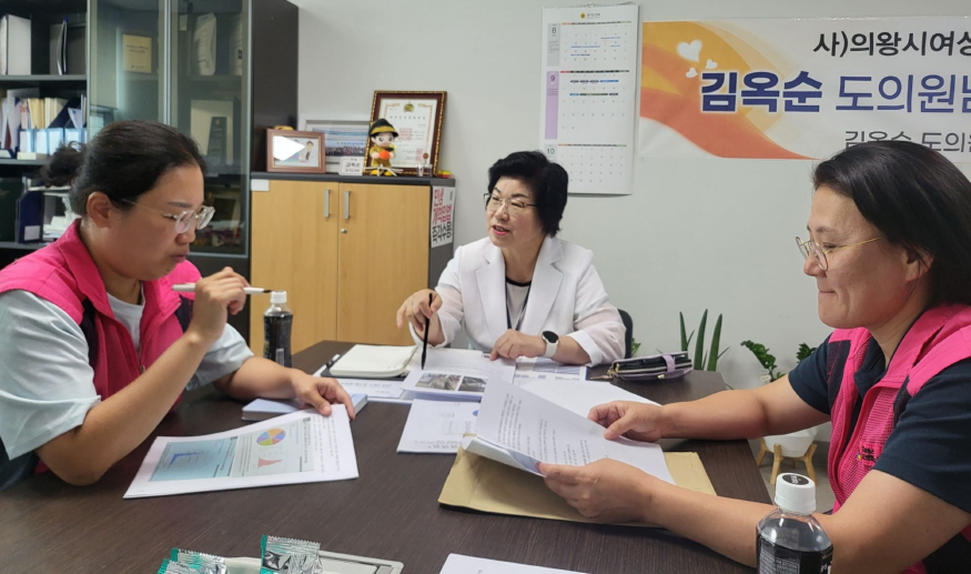 240823 김옥순 의원, 경기도교육청 급식실 환경 조성 및 지원조례 이행 점검.jpg