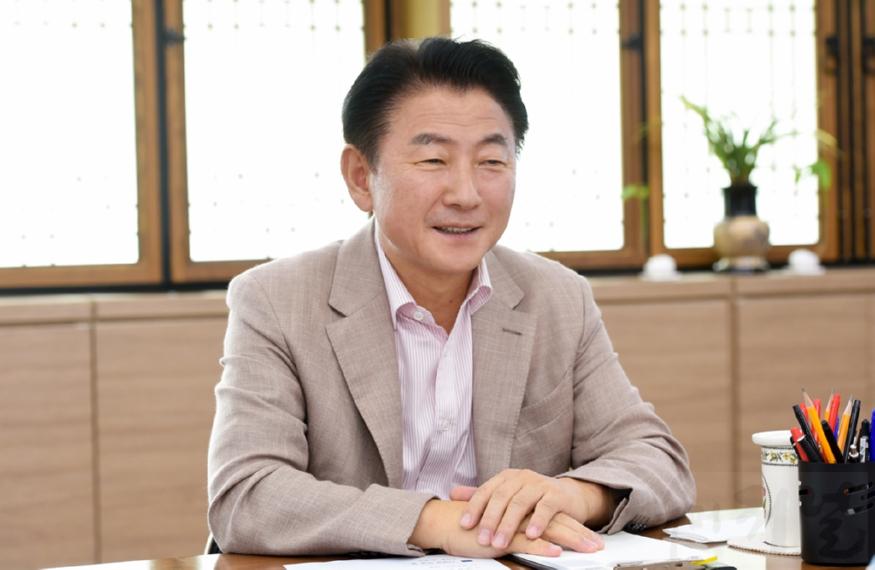 2.노인복지과(의정부시, 노인 맞춤돌봄으로 초고령사회 대비 강화)1-김동근 의정부시장.JPG