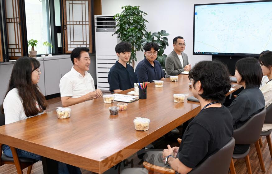4.자치행정과(김동근 시장, 카페 무지개로 직원들과 열린 소통의 시간 가져)1.JPG