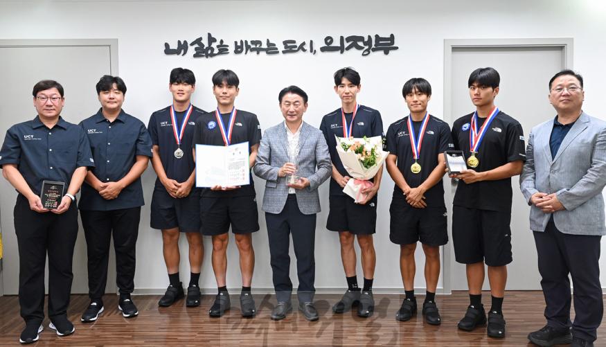 1.체육과(의정부시청 직장운동경기부 사이클팀, 8‧15 경축 양양 국제 및 전국 사이클대회 종합우승 쾌거).JPG