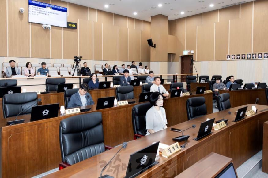 제240회 임시회 본회의장.jpg