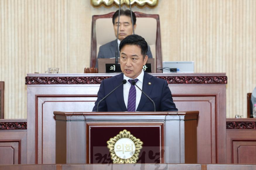 이철조_의원_(1).jpg