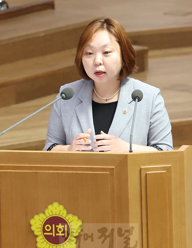240904 전자영 의원, 졸속 추진 AI디지털교과서 철저한 검증 거쳐야 공론화 촉구.png