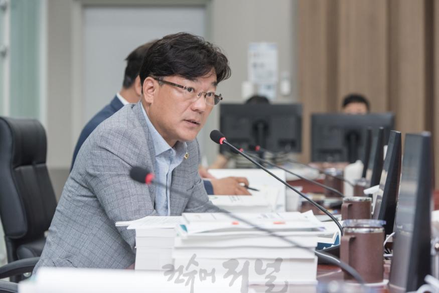 240905 최만식 의원, 경기청년 재기격려 지원사업, 긴급 추경 필요한가.jpg