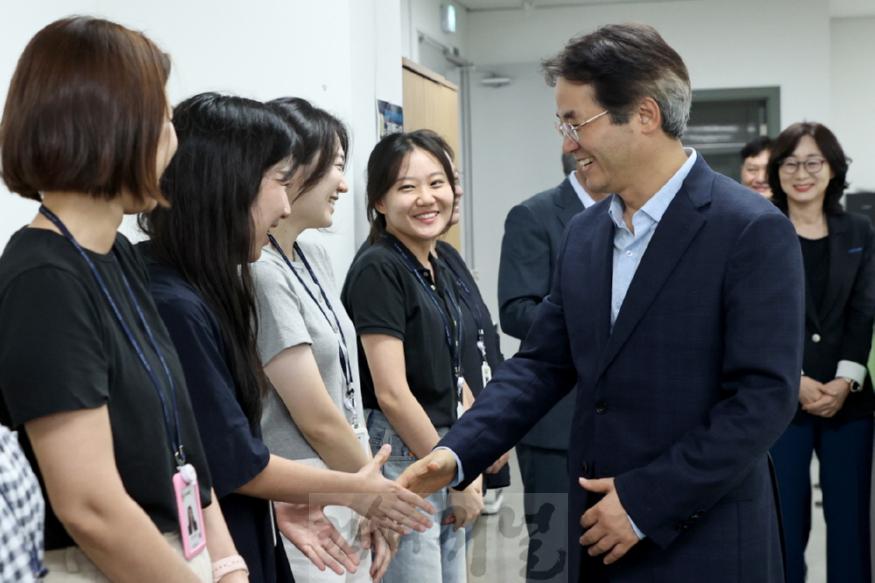 2. 이동환 고양시장, 추석 명절 맞아 3개 구청 격려 방문 (1).jpg