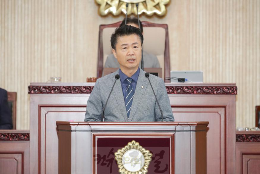 이종덕 의원1 (2).jpg