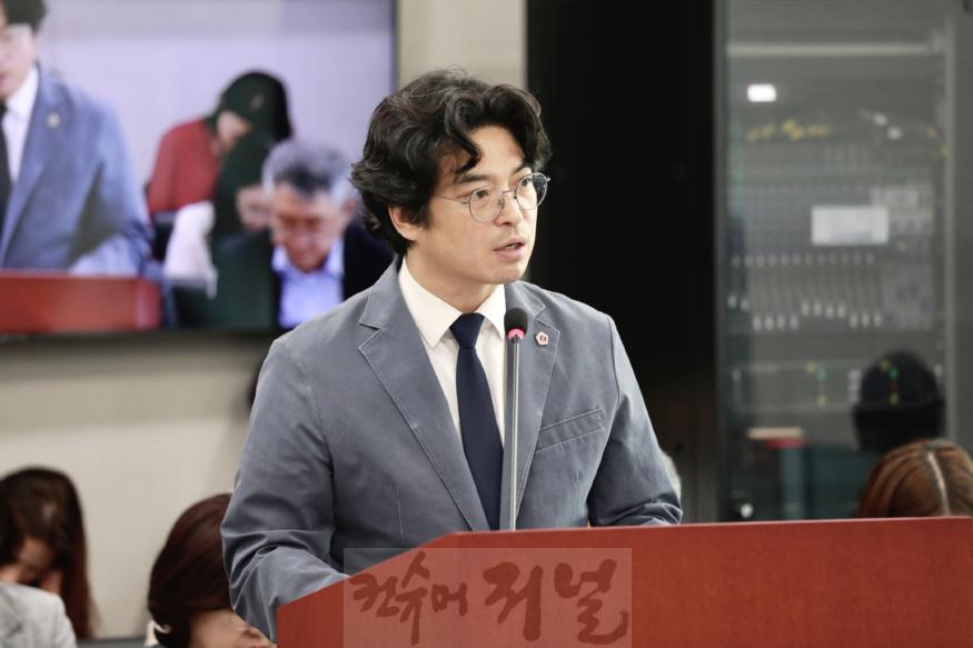 240911 박상현 의원, 경기도교육청 생성형 인공지능 활용 교육 지원 조례안 상임위 통과.jpg