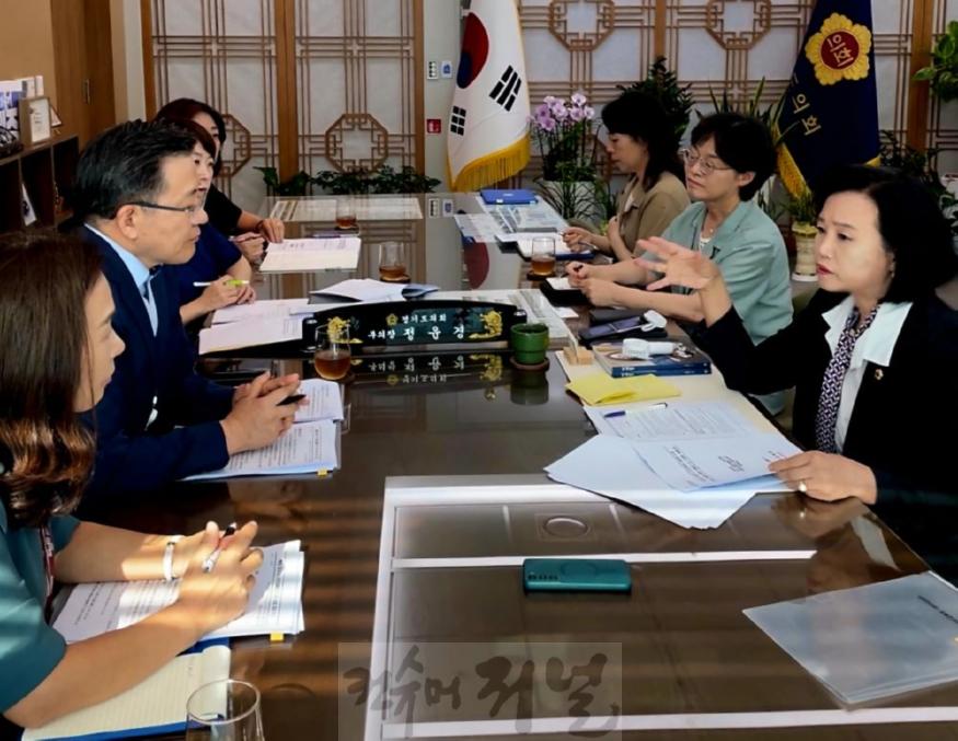 240911 정윤경부의장, 도청 도교육청에 딥페이크 성범죄 기존보다 강력한 예방 주문1.jpg