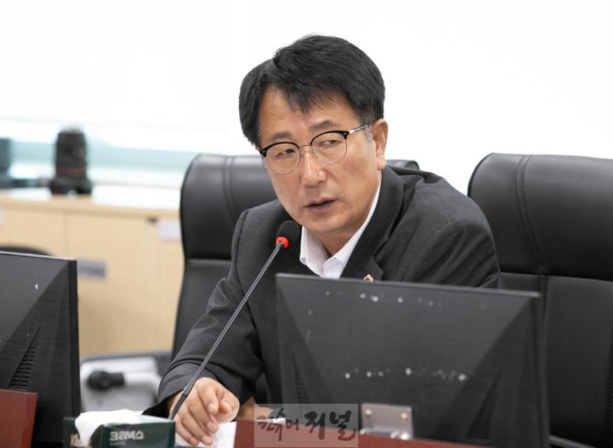 240920 김재균 의원, 빚잔치 지역개발기금, 道 미래 가시밭길.JPG