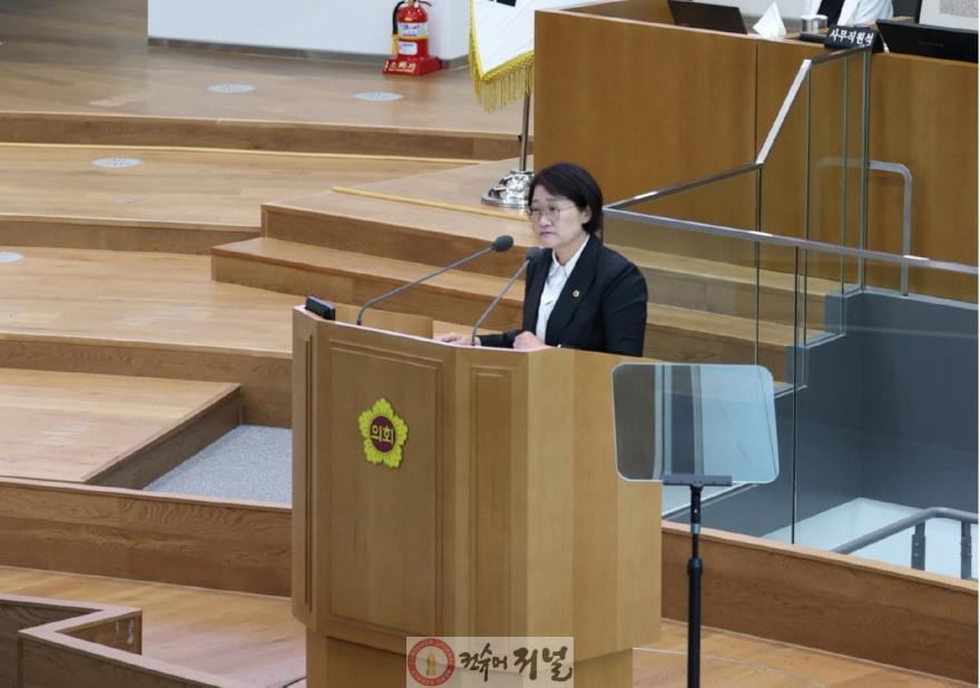 250611 신미숙 의원, 리박스쿨 사태 재발 막아야...늘봄학교 정책 전면 재검토 촉구! (1).jpg