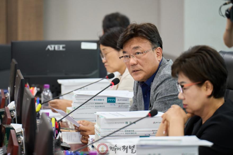 250619 최만식 의원, 교육감 취임 후 5번째 조직개편... 명칭 변경에만 수억 원.jpg