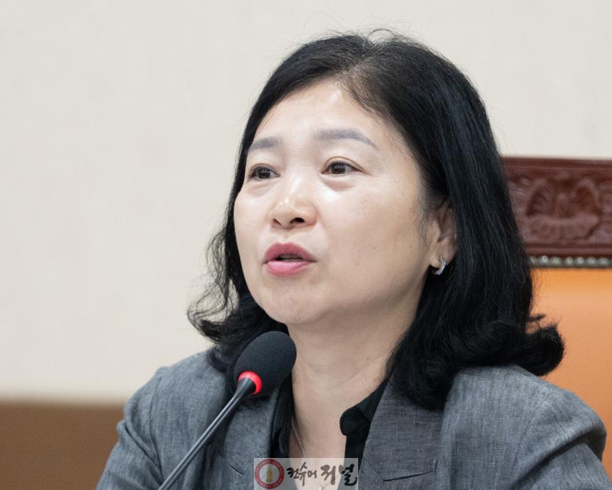 (0622보도자료사진)인천시의회 유경희 의원, 지역사회 중심의 통합지원 기반 마련.jpg