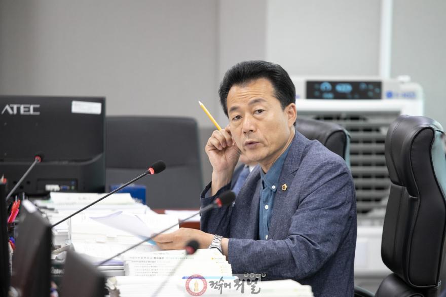 250624 김성수 의원, 인허가 등 각종 사전 절차 철저히 점검해야(1).jpg