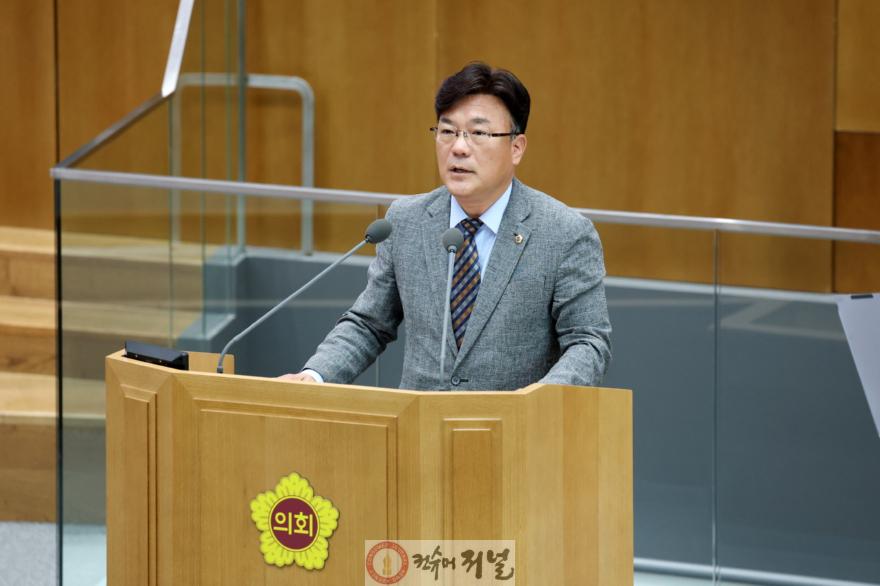 250627 최만식 의원, 특수교사에게 떠넘긴 ‘늘봄’의 민낯 고발 (2).jpg