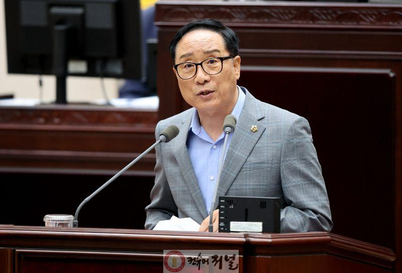 (0701보도자료 사진1)인천시의회 한민수 의원, 생명을 지켜줄 닥터헬기 전용 계류장 더는 미룰 수 없어.jpg