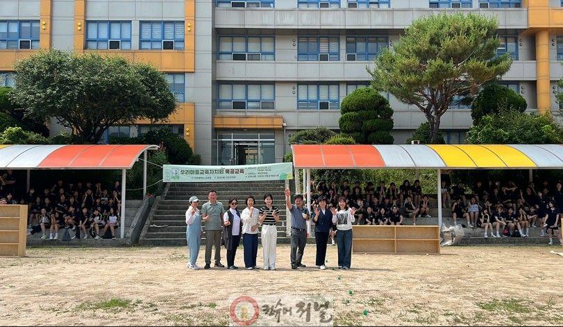 0703 북인천여중 학생들, ‘우리 마을 교육자치회 목공 교육’ 참여 (1).jpg