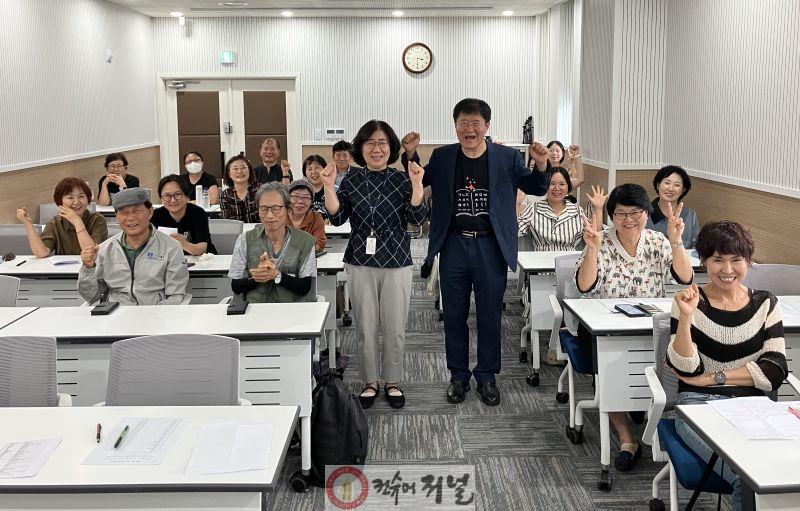 연천군, 다달이 인문학 성황리 마무리… 차별 없는 소통 큰 울림 (2).jpg