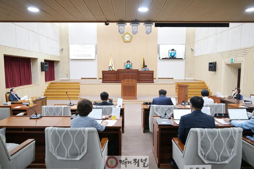 1. 사진(제295회 연천군의회 임시회 개회)2.jpg