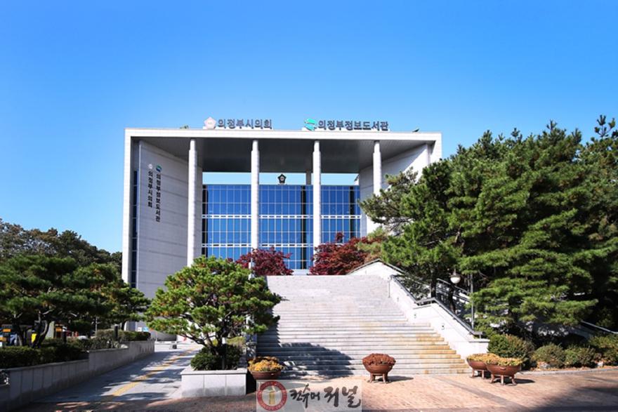 3.도서관과(의정부정보도서관, 리모델링 순항…12월 시민 품으로).jpg