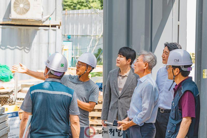 0807 윤환 계양구청장, 관내 공공건축물 공사 현장 점검 (1).jpg