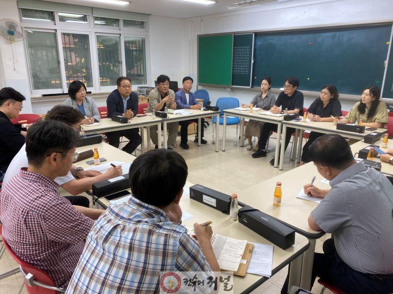 [사진] 250807_최만식 경기도의원, 성남북초 교육 환경 개선 위한 정담회 열어1.jpg