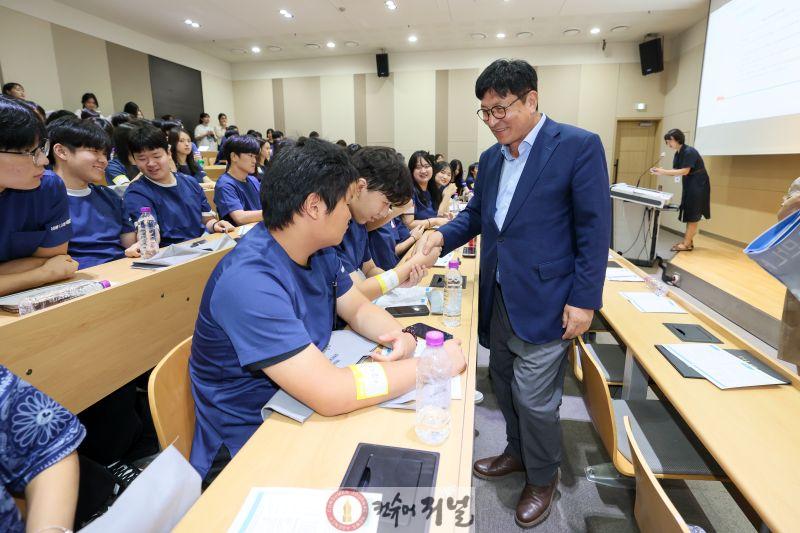 1. 도성훈 인천광역시교육감, 미래 건강인재 양성 위한 간호 체험 교육 참석.jpg