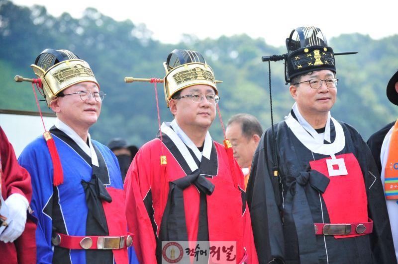 군수 장관 의원.JPG
