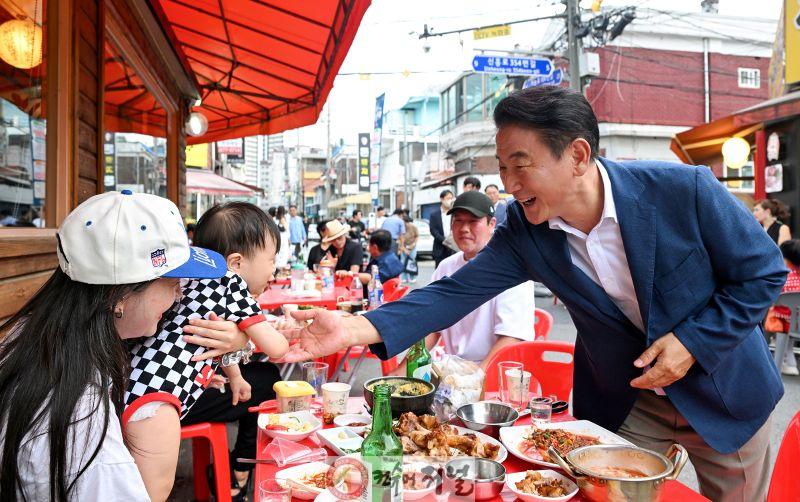 2.일자리경제과(의정부시, '가능야식해' 제3회 축제 성황…가능역 상권 활기 되찾다)1.JPG
