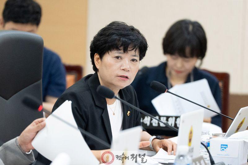 (사진)인천시의회 유승분 의원, 건강한 지역사회 조성 제도적 기반 마련.jpg