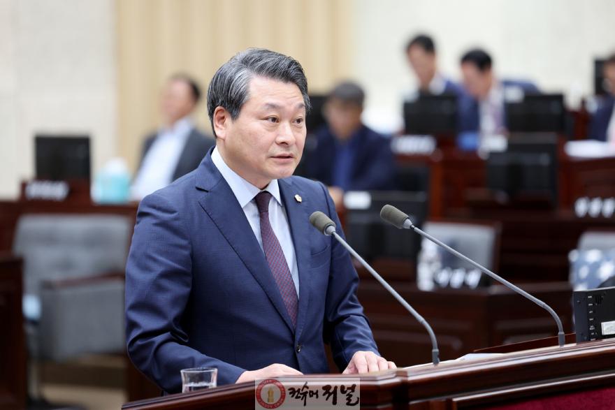 (사진1)인천시의회 김유곤 의원, 수도권매립지에 국가정원 조성 추진 제안.jpg