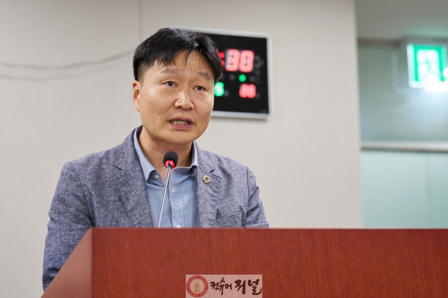 250905 김태희 의원, 경기도 주택 중개보수 등에 관한 조례 일부개정조례안 상임위 통과.jpg