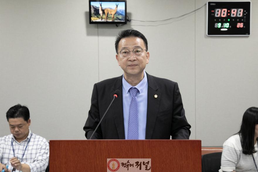250910 백현종 의원, 경기도 기후위성 개발 및 활용 지원 조례안 상임위 심사 통과 (1).jpg