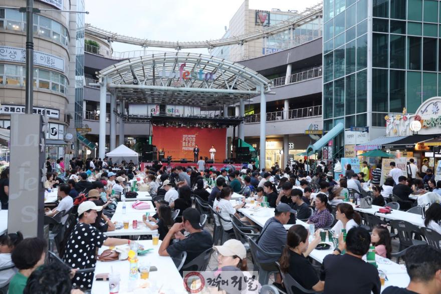 3. 이동환 고양시장 ‘2025 고양 푸드앤비어 페스티벌’ 참석.jpg
