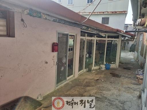 3-4. 파주시, 성매매집결지 내 위반건축물 지속 정비… 12차 행정대집행_대집행 전.jpg