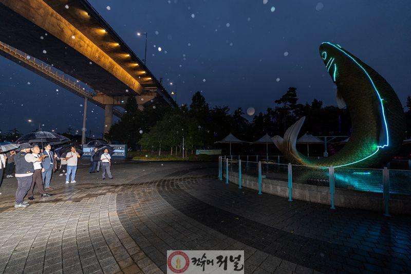 0915 윤환 계양구청장, ‘계양아라온 아트웨이(빛의 거리 3단계)’ 현장 점검 (1).jpg