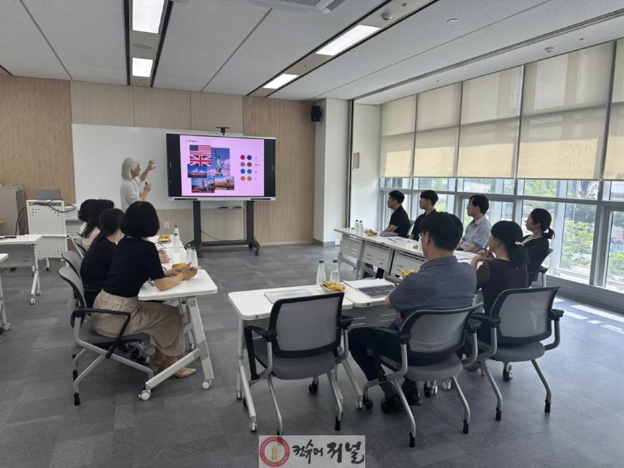 1-5. 고양영어도서관 디자인 개발 중간 보고회.jpeg
