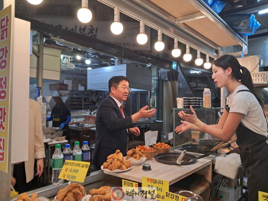 (보도사진) 20250924 인천병무지청, 추석 맞이 사랑 나눔 실천.jpg