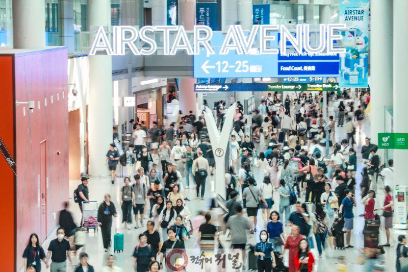 별첨1_인천공항 여객터미널 전경사진.jpg