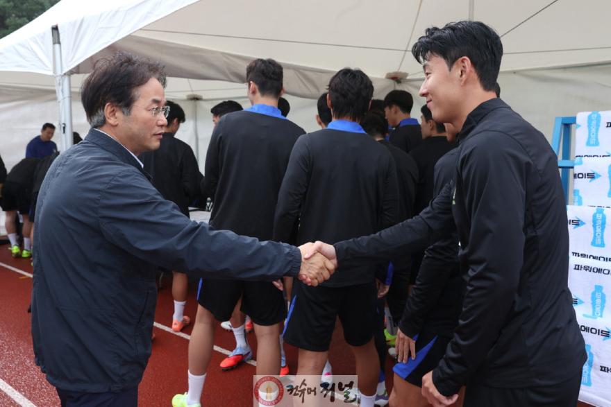 2. 브라질‧파라과이전 앞둔 축구국가대표팀, 고양에서 공개훈련.jpg