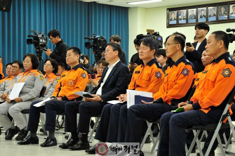 토론참석.JPG