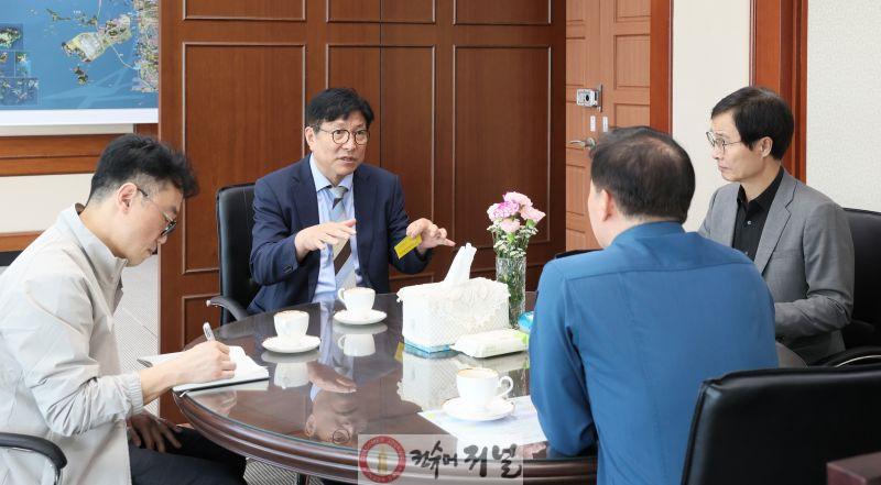 추가)도성훈 인천광역시교육감, 한창훈 인천경찰청장과 학교 폭발물 협박에 긴밀한 협력으로 대응(10.16.목).jpg