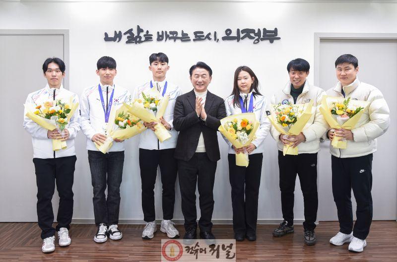 4.체육과(의정부시청 빙상팀, 국가대표 5명 선발…올림픽 시즌 실업팀 역대 최다).jpg
