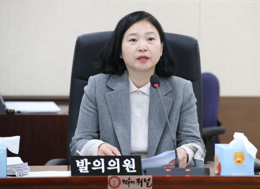 (사진)인천시의회 유경희 의원, 한부모가족의 안정적 정착 지원 체계 마련.jpg
