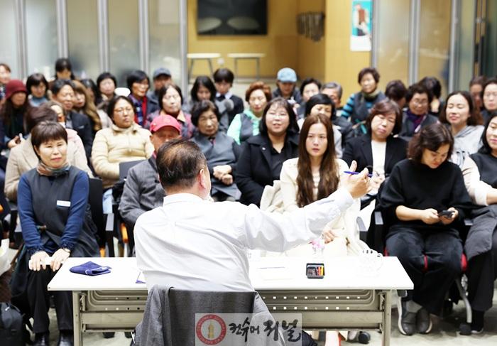 1-2. 이동시장실은 새로운 사업 발굴과 장기적 과제 설정 등 시정 전반에 걸쳐 시민 협치를 활성화하는 촉매제가 되고 있다.jpg
