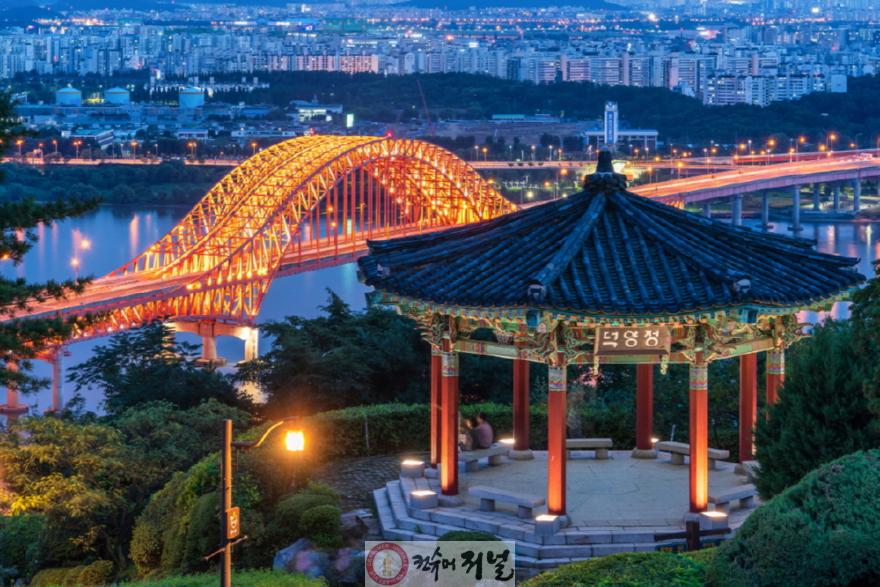 2-5. 행주산성 정상에서 내려다본 한강과 방화대교.jpg