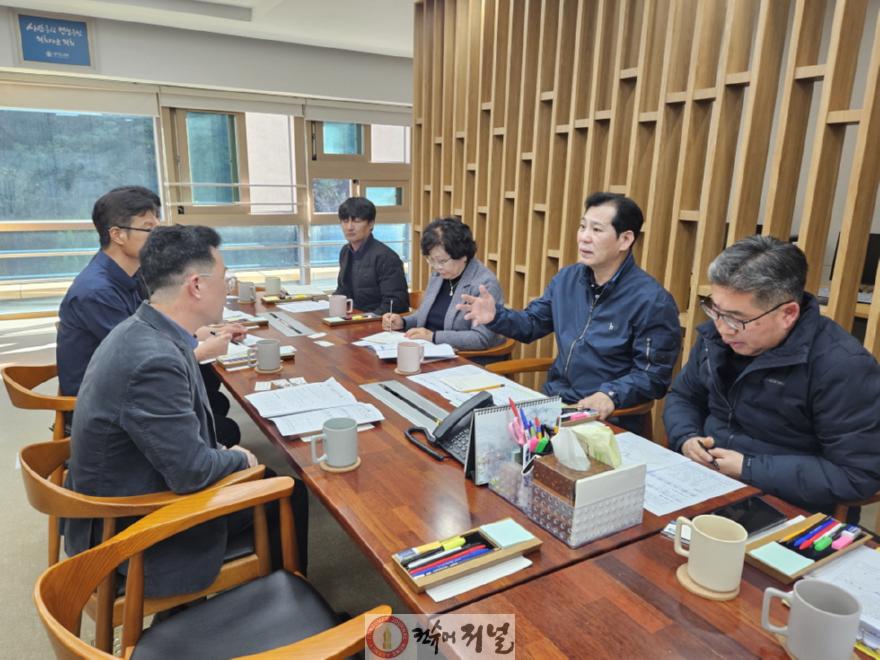 251104 “공항버스는 공공재”... 이영봉 의원, 7300번 노선 휴업에 긴급 대응 나서 (1).jpg