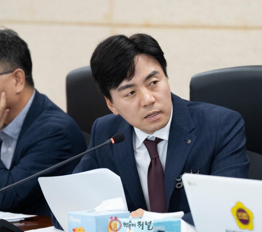 (사진)인천시의회 이강구 의원,‘송도 트램 즉시 추진 청원’제안 소개.jpg