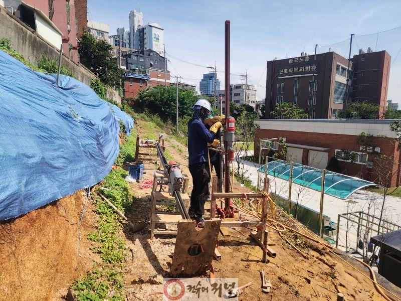 3. 인천동부교육지원청, 동인천중 노후 석축·스탠드 정비로 안전 학교 탈바꿈.jpg